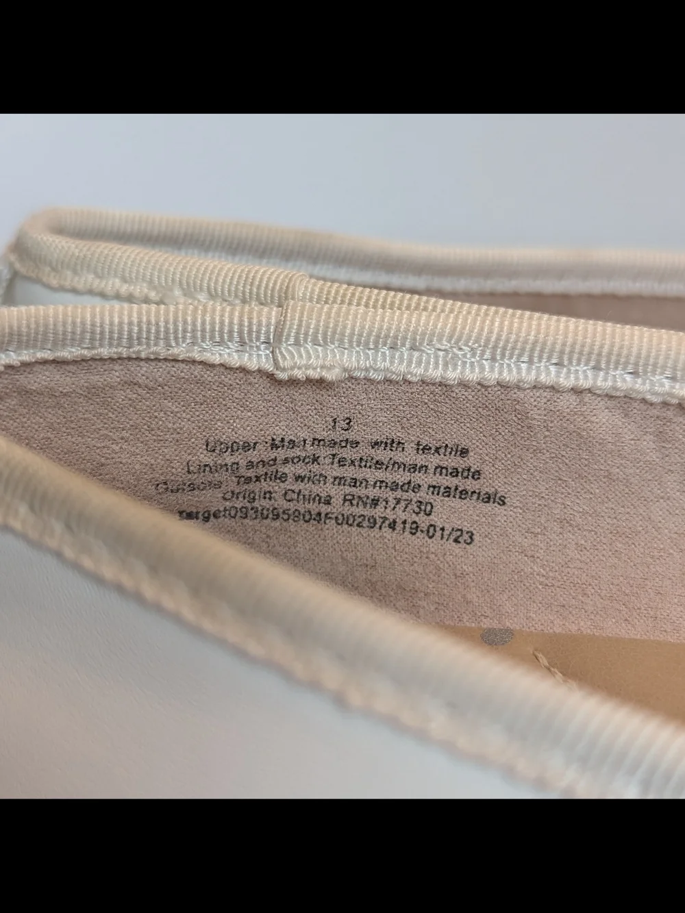 Cat & Jack Girls White Ballet Flats with Bow Accent 13